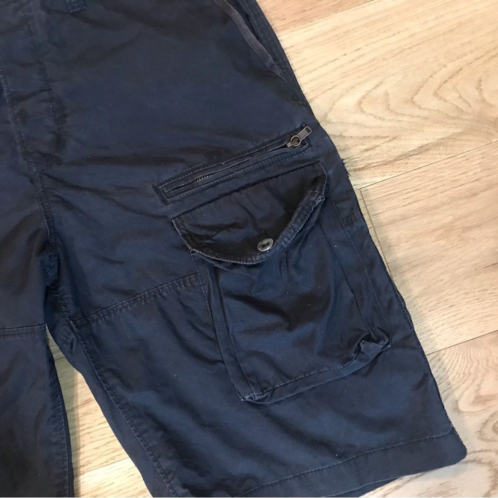 H&M LOGG navy cargo shorts - Picture 4 of 7